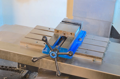 VMC425 - VERTICAL MACHINING CENTER -