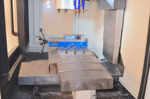 VMC425 - VERTICAL MACHINING CENTER -