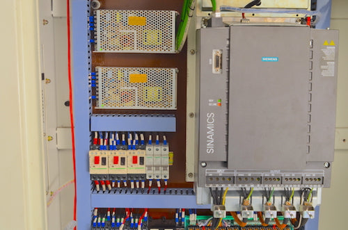 VMC425 - VERTICAL MACHINING CENTER -