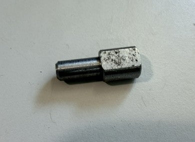 G05086 PIECE, LOCKING