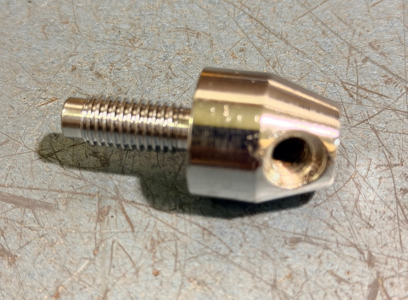 G07040 SEAT, LOCKING